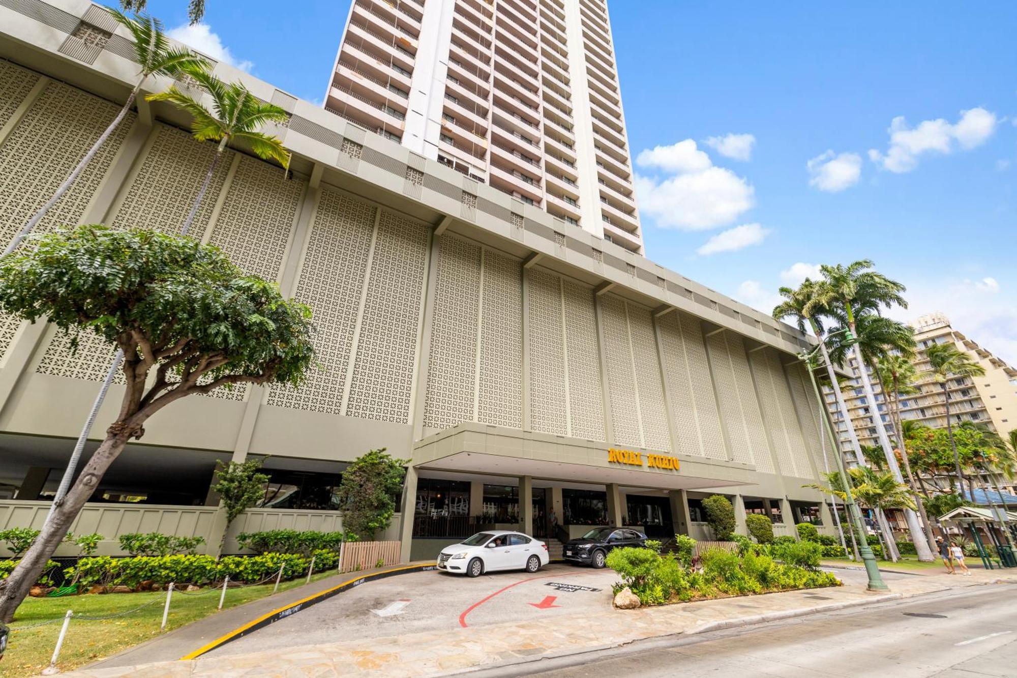 Royal Kuhio 1713 - Spacious With Stunning Views In The Heart Of Waikiki! Holiday home *
