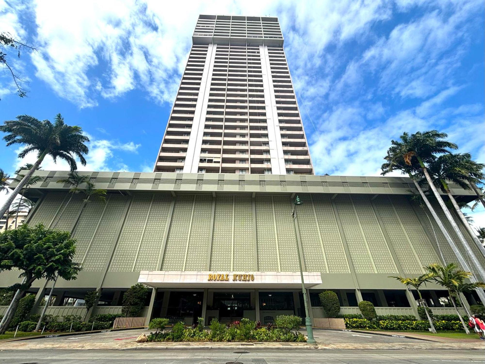 Royal Kuhio 1713 - Spacious With Stunning Views In The Heart Of Waikiki! Holiday home